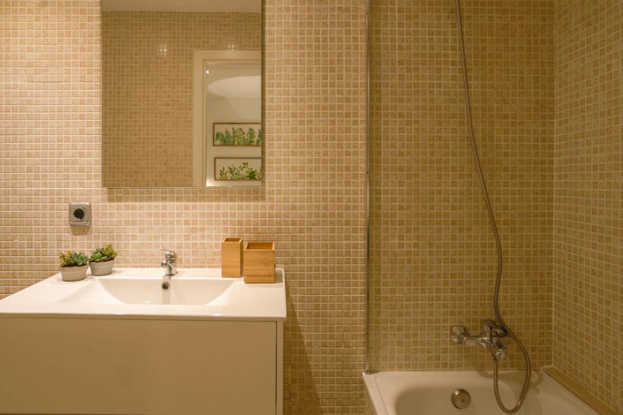 Tresor Boutique Apartment Жирона Экстерьер фото
